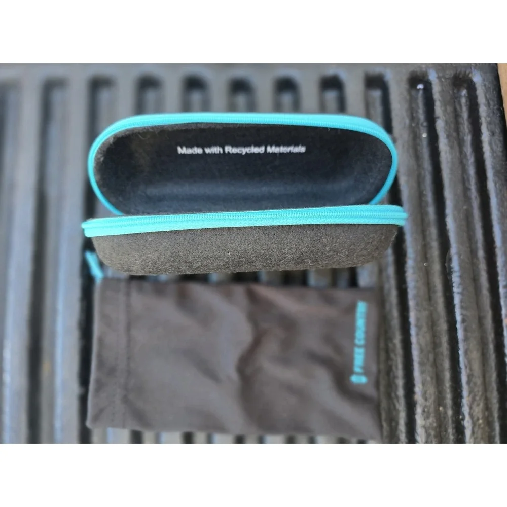 Free Country Sunglasses Case And Dust Bag